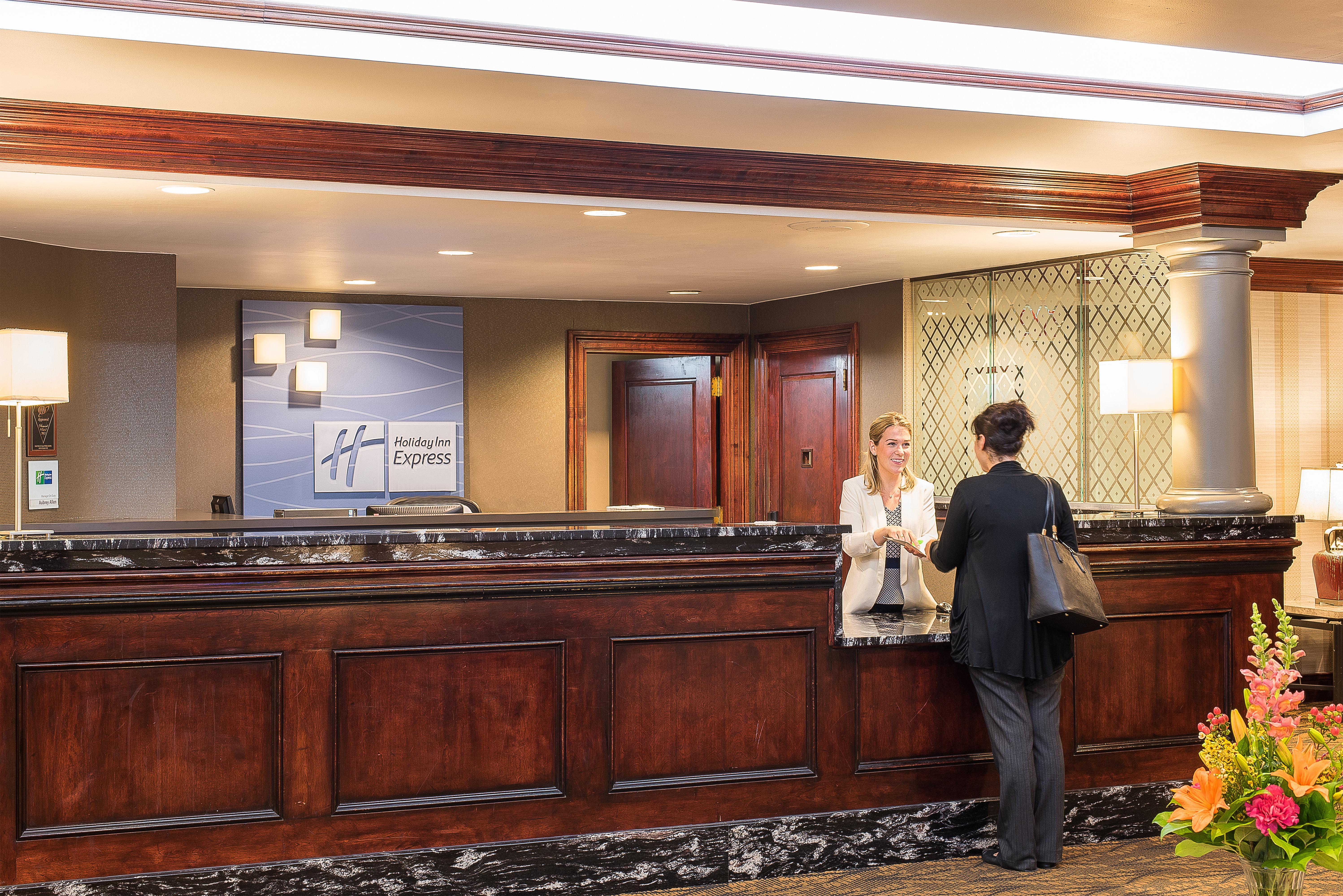 Express Philadelphia-midtown By Ihg Hotel 3*