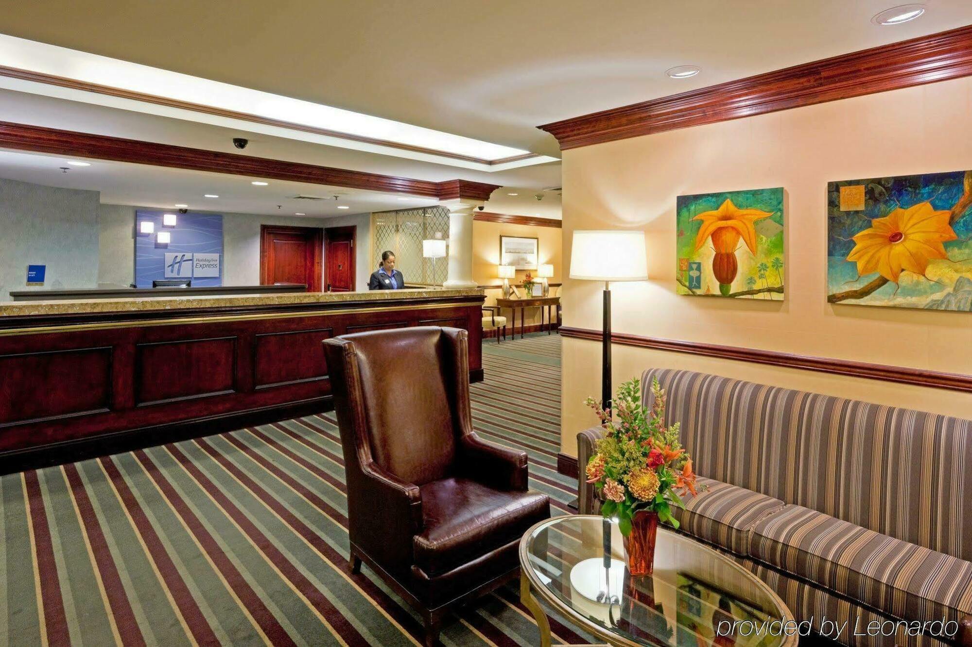 Express Philadelphia-midtown By Ihg Hotel 3*